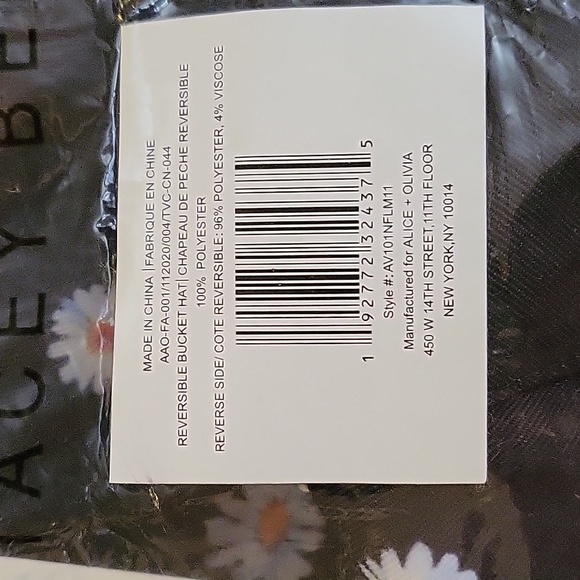 Alice + Olivia reversible bucket hat - Picture 6 of 6
